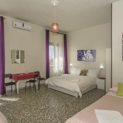 Aliante Turist House Отели рядом с достопримечательностью «Центральный железнодорожный вокзал Пизы»
