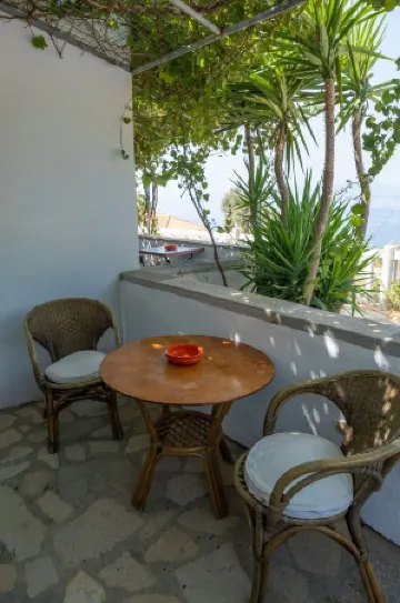 Apartment with Pool and Panorama View