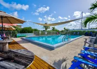 Aqua Lodges at Coconut Cay RV and Marina - Pools