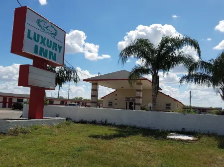 Luxury Inn & RV Park