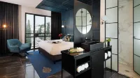 Hotel Botanica- Limited Edition by Fattal - شرفة