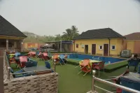 Dorakings Hotel Hotels in Ngwa