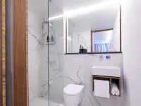 Tin Inn Erkelenz Hotels near جبل تشفارتز مان