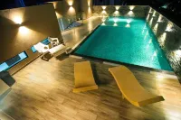KKM INTERNATIONAL - Pools