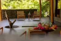 Menjaga Bay - spa
