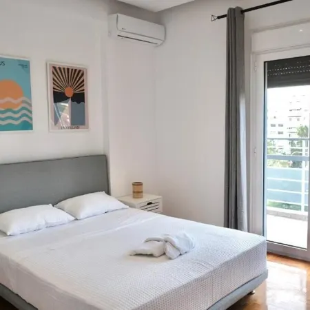 SynPiraeus Apartments & Studios