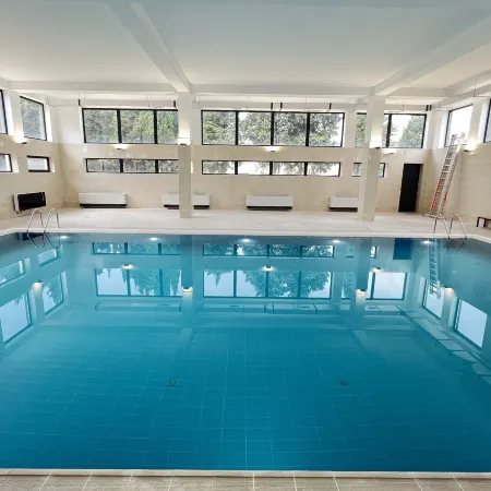 Hotel West Tbilisi Отели рядом с достопримечательностью «Станция метро Грмагеле»
