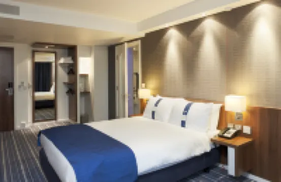 Holiday Inn Express LONDON - HEATHROW T5 by IHG Hotels in 