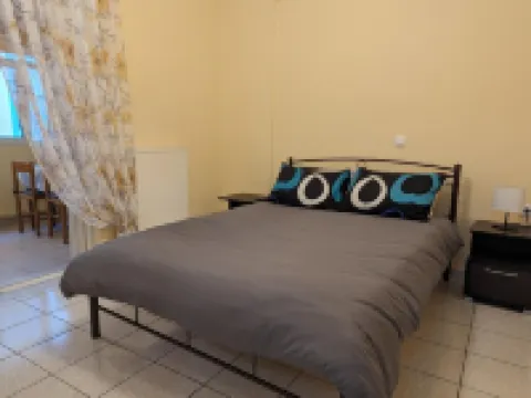 Central Apartment in Agios Konstantinos Hotel a 