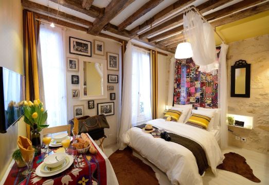 2. 레 파티오 뒤 ..