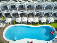 Vista Bonita - Gay and Lesbian Only Resort - Pool