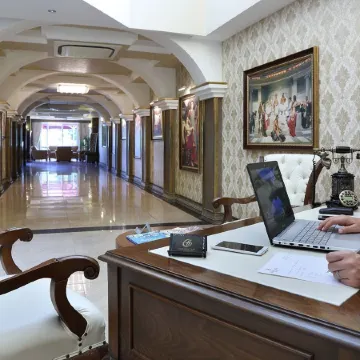 Golden Lake Hotel