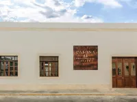 Casona 61 Hotels near Main Square