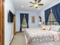 Condo in the Heart of Douglas Hotels in Douglas