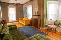Best Location in Golden Artistic Magical Setting - 4-Star