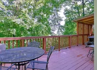 Prime Location 1.5 miles to Ober Gatlinburg