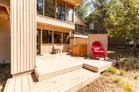 Private Hot Tub and Spacious Living Areas - Inviting Family Retreat