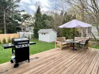 Uber-Stylish Home w/Private Beach Access+Fire Pit