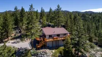 Stunning Lake Views and Private Hot Tub - Luxury Mountain Retreat