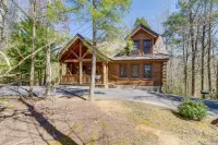 Tennessee Treasure Hotels near Wears Valley