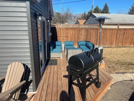 Cozy 3BD Retreat with Plenty Space for Family & Friends!