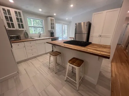 Newly Renovated 3 Bedroom, 1.5 Bath Rental in Hyannis, 1.5 miles to beach