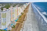 Oceanfront Condo W/ Private Balcony, Shared Pools/Hot Tubs, Beach Access & WiFi