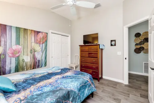 Tranquil Villa Retreat with Modern Comforts - Charming Getaway