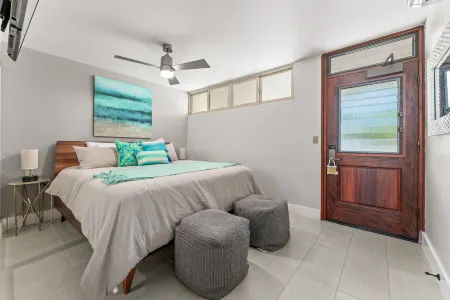 Oceanfront Experience and Stunning Sunset Views - Serene Coastal Retreat Отели рядом с достопримечательностью «Маолаея Бич»