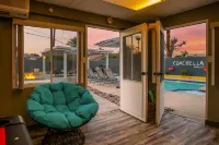 Sleek Oasis - Designer Pool, Massive Game Room Hotels in Indio