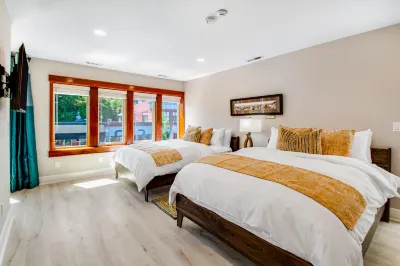 Historic downtown loft near shopping & restaurants with WiFi & full kitchen 헤이즐 포터 키엘 공원 주변 호텔