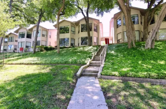 Stunning River Views and Cozy Comfort - Idyllic Vacation Haven