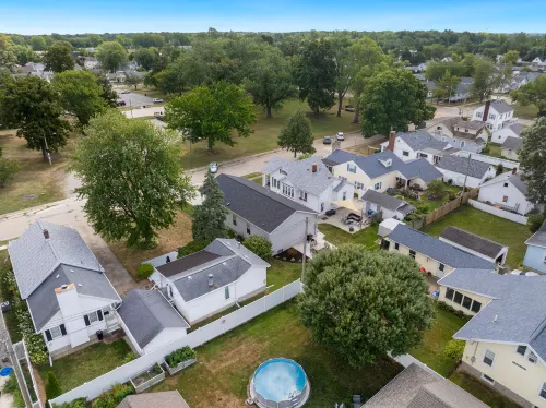 Spacious Cottage with Beach Access and Comfort - Serene Lakeview Escape Hotels in Port Clinton