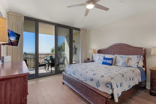 Coastal Views and Oversized Balcony - Cozy Beach Haven