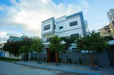 Abm House Hotel a 