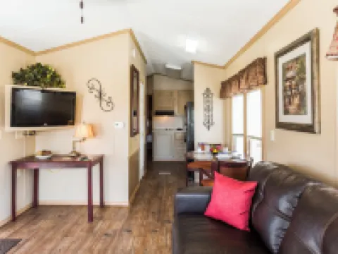 Red Shoes RV Park and Chalets Hotels in Kinder