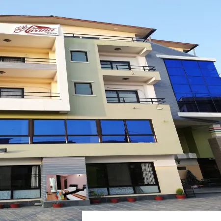 Hotel Awana