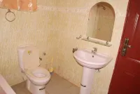 Eagle Valley Royal Hotel