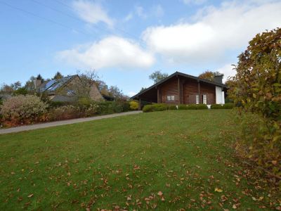 Stavelot Chalet with Garden