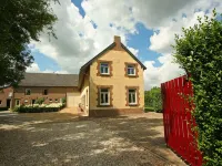 Lovely Farmhouse in Wijlre with Forest Nearby
