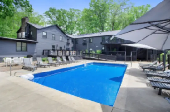 The Neighborhood Hotel Grand Beach