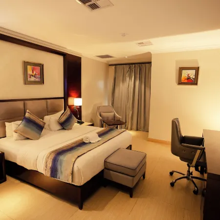 The Grand Palace Hotel