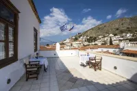 Achilleas Pension Hotels in Idhra
