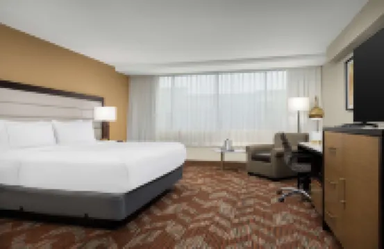 DoubleTree by Hilton Greensboro Airport - Motels