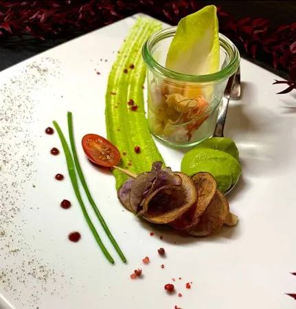 Landhotel Zum Kronprinzen Отели рядом с достопримечательностью «Зоопарк Рейнбёллен ГмбХ»