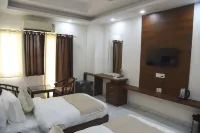 Hotel Om Regency - balcony