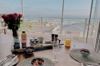 Aqua Marina Guest House - breakfast