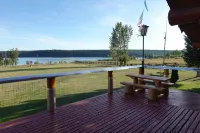 Cariboo Log Guest House Hotels in Cariboo G