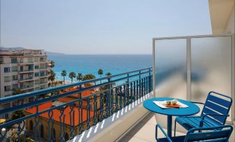 Yelo Promenade Hotel Magnan, Sonder