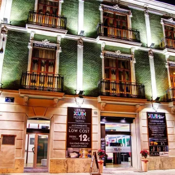 Urban Youth Hostel Hotels near Malvarrosa Beach (Valencia)